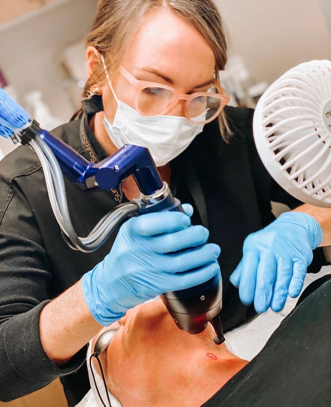 savannah facial plastic surgery patient receiving treatment