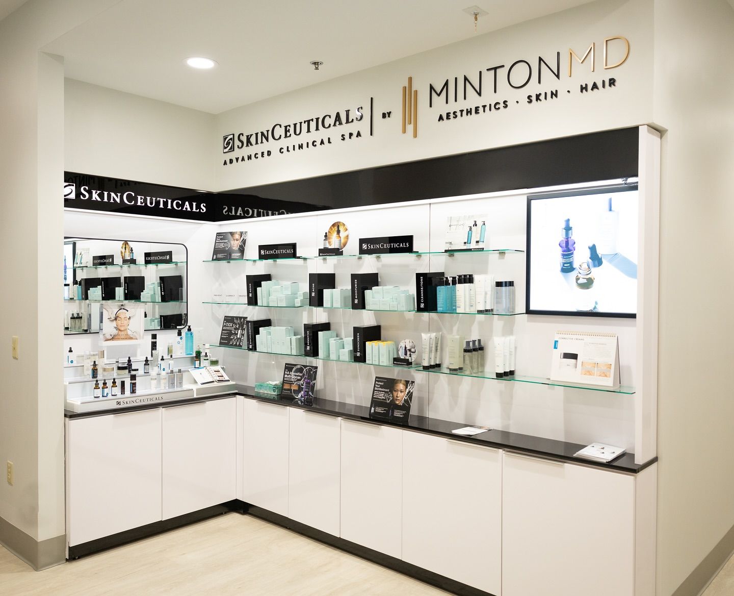 savannah facial plastic surgery patient receiving treatment