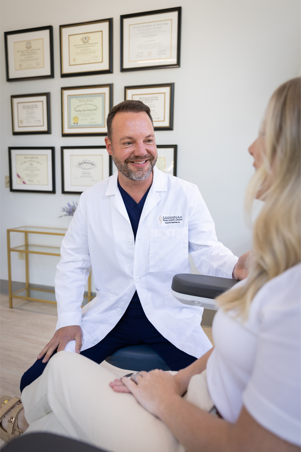 Dr. Minton - savannah facial plastic surgeon with patient
